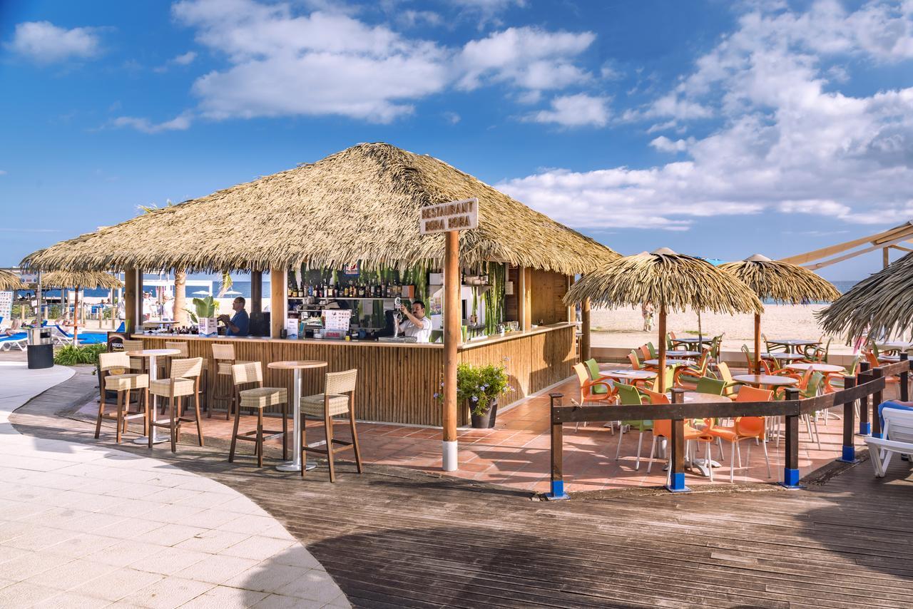 Hotel Tahití Playa Santa Susanna Exteriér fotografie